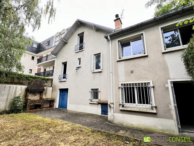 Maison ancienne - 151 m² - 7 pièces