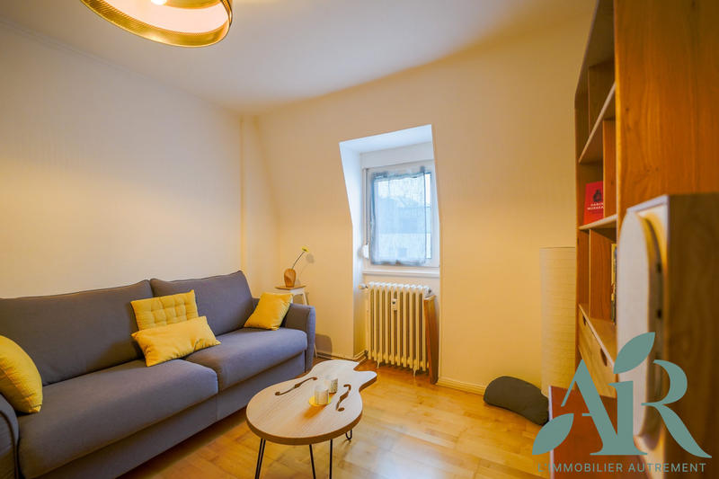 Appartement - 96 m² - 5 pièces