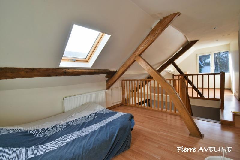 Maison - 161 m² - 8 pièces