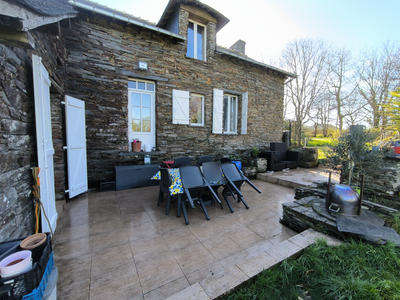 Propriété - 328 m² - 11 pièces