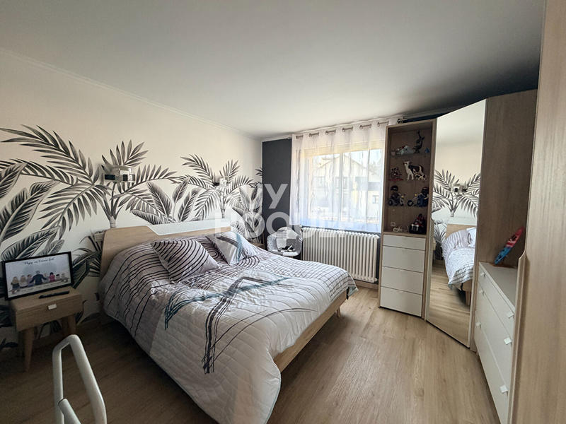 Maison - 253 m² - 8 pièces