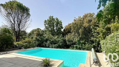 Maison de maîtres - 220 m² - 9 pièces