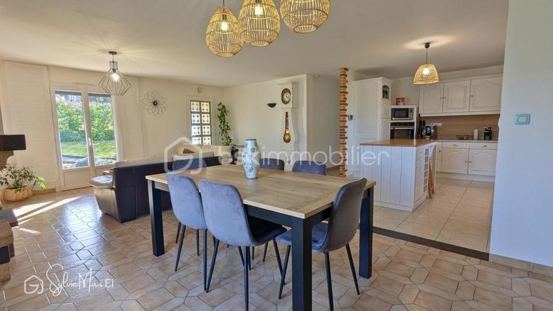 Maison - 150 m² - 7 pièces