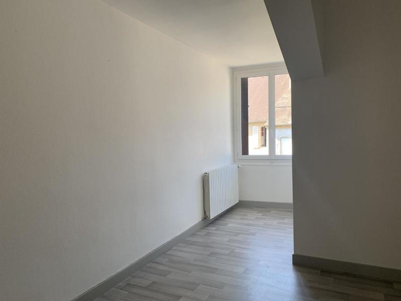 Appartement ancien - 62 m² - 4 pièces