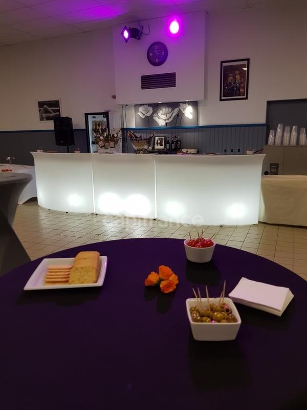 Propriété - 1 100 m² - 16 pièces