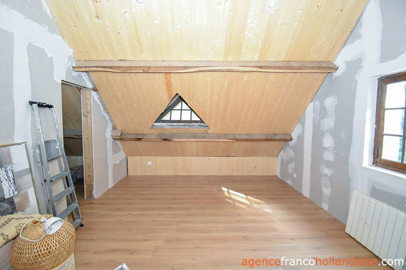 Maison en pierre - 143 m² - 5 pièces