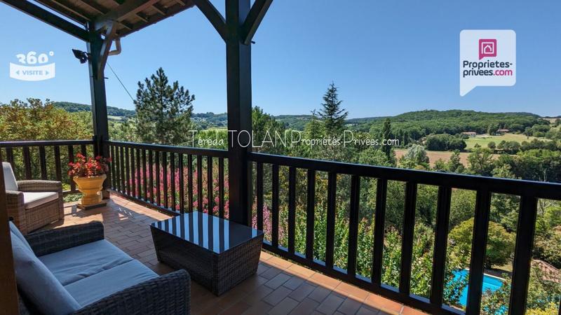 Maison - 145 m² - 6 pièces