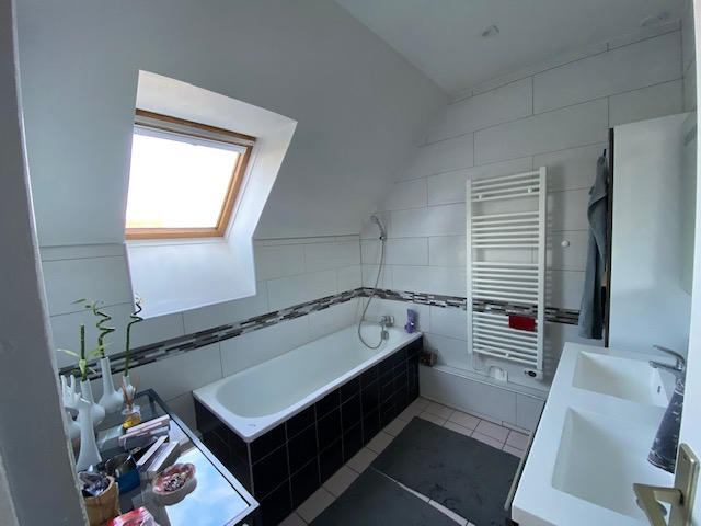 Maison - 103 m² - 5 pièces