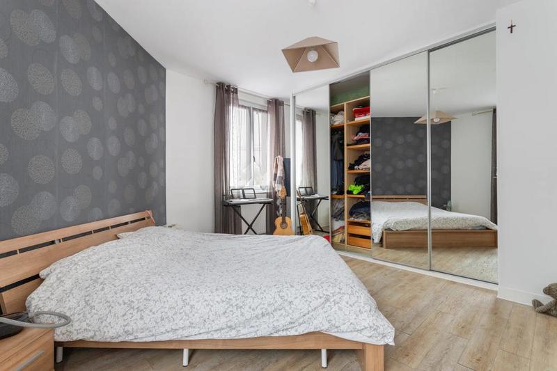 Maison - 210 m² - 8 pièces