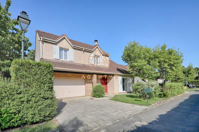 Maison - 144 m² - 7 pièces