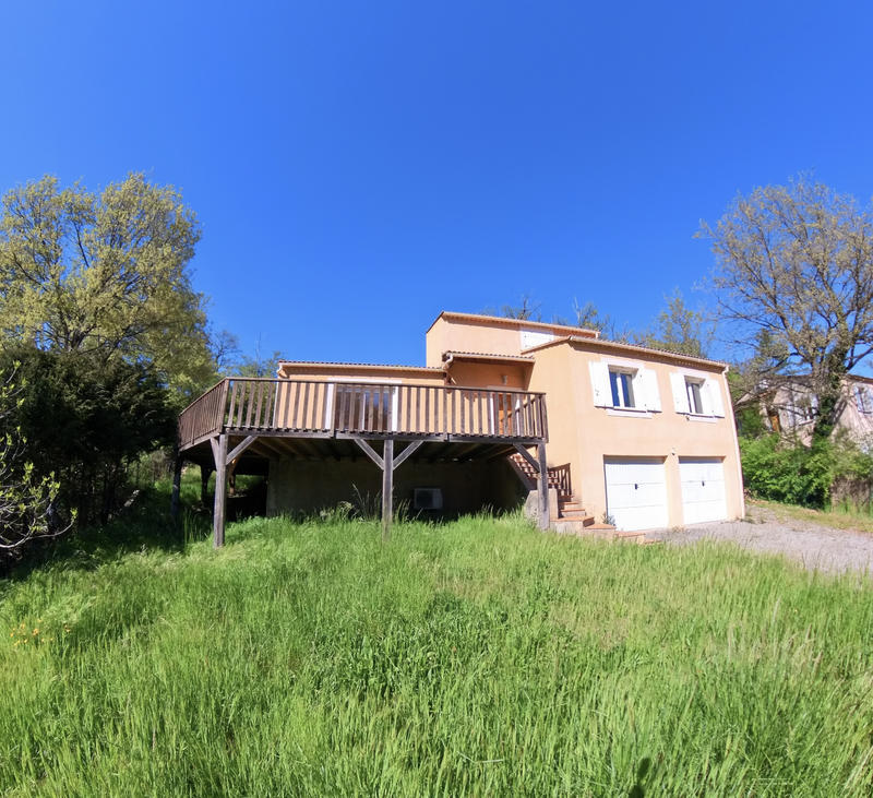 Maison - 104 m² - 5 pièces