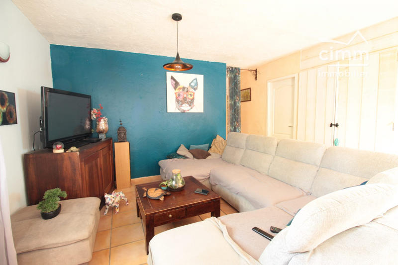 Villa - 100 m² - 5 pièces