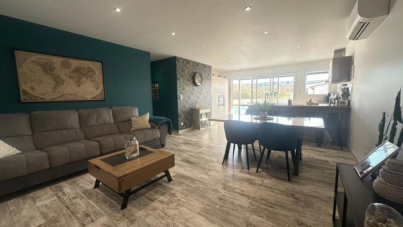 Maison - 91 m² - 4 pièces