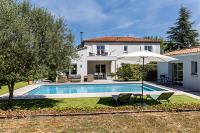 Maison - 200 m² - 7 pièces