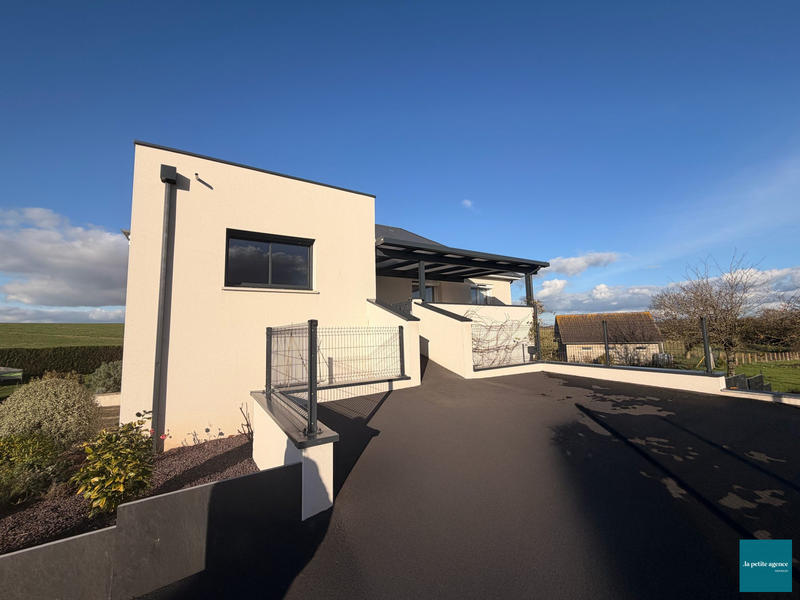 Maison - 105 m² - 5 pièces