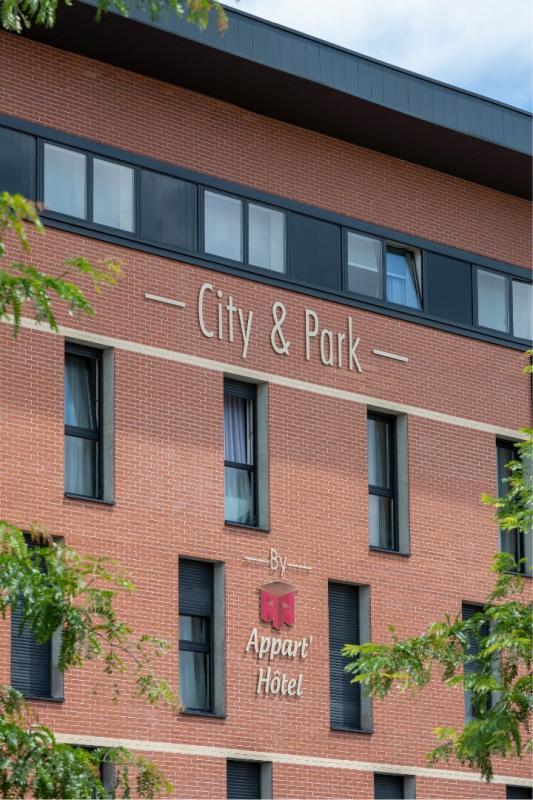 Studio - 30 m² - 1 pièce