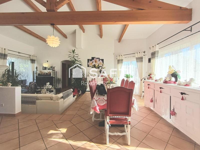 Maison - 130 m² - 5 pièces