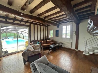 Maison - 200 m² - 5 pièces