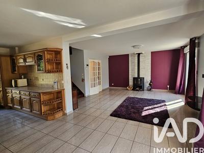 Maison - 101 m² - 6 pièces