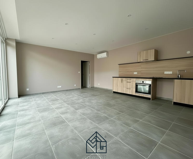 Appartement - 95 m² - 4 pièces