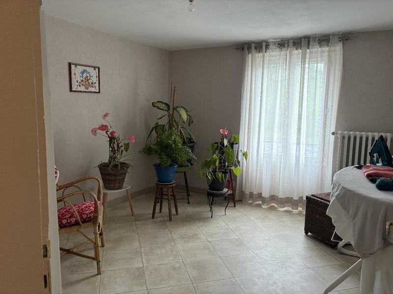 Demeure - 200 m² - 9 pièces