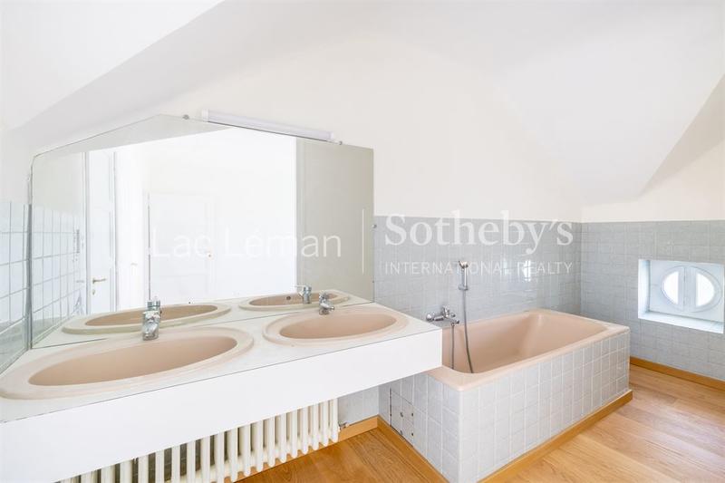 Appartement - 134 m² - 5 pièces