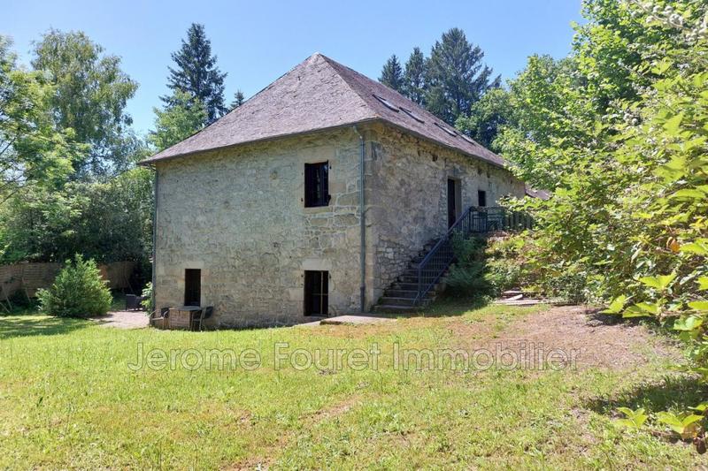 Propriété - 298 m² - 12 pièces