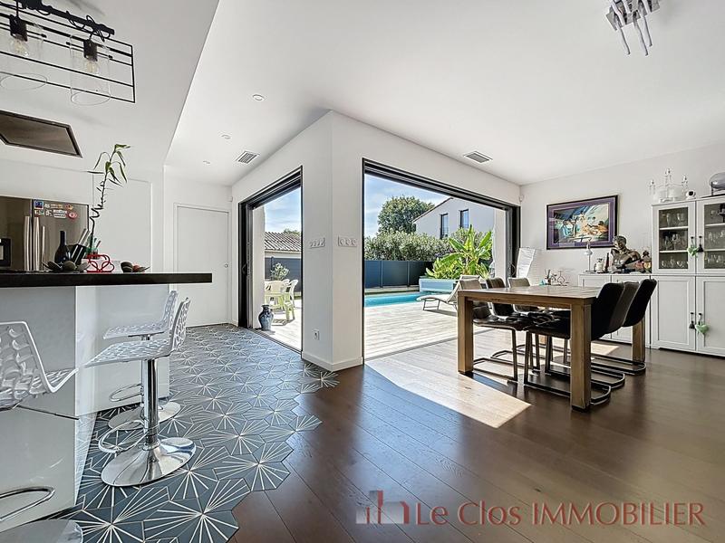 Maison - 171 m² - 7 pièces