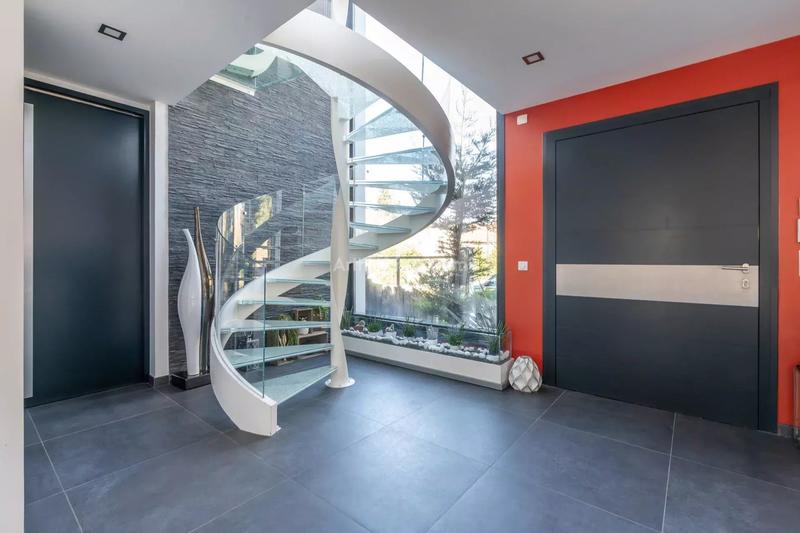 Maison - 145 m² - 5 pièces