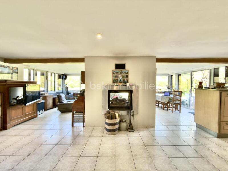 Maison - 160 m² - 8 pièces