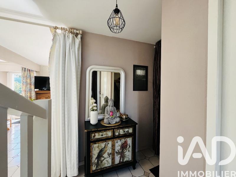 Maison - 95 m² - 5 pièces