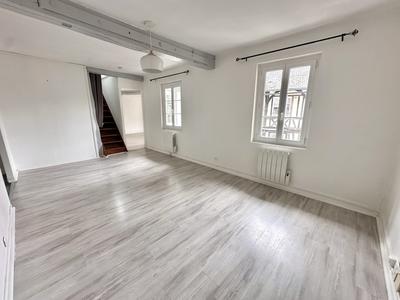 Appartement - 80 m² - 3 pièces