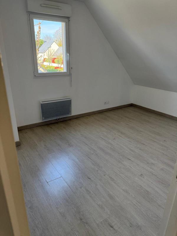 Maison traditionnelle - 105 m² - 6 pièces