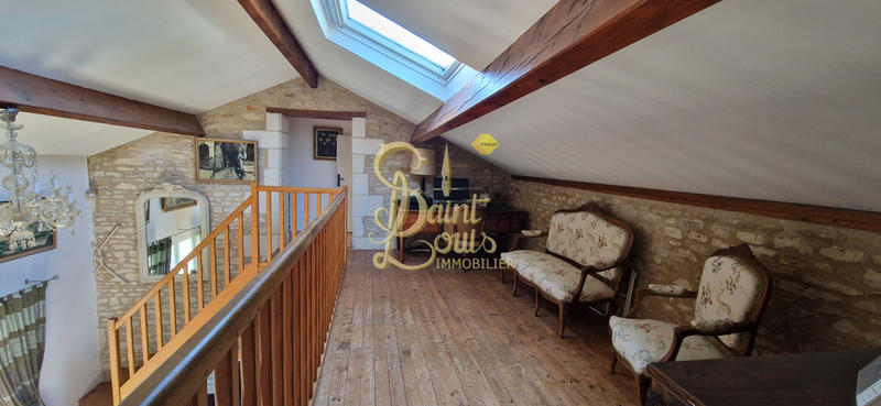 Maison - 237 m² - 7 pièces