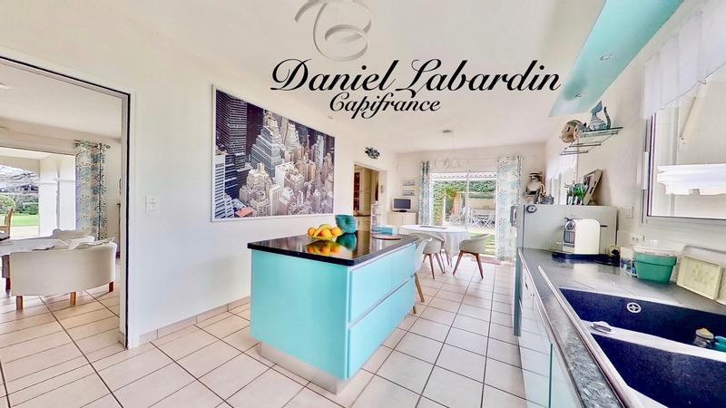 Villa - 220 m² - 7 pièces