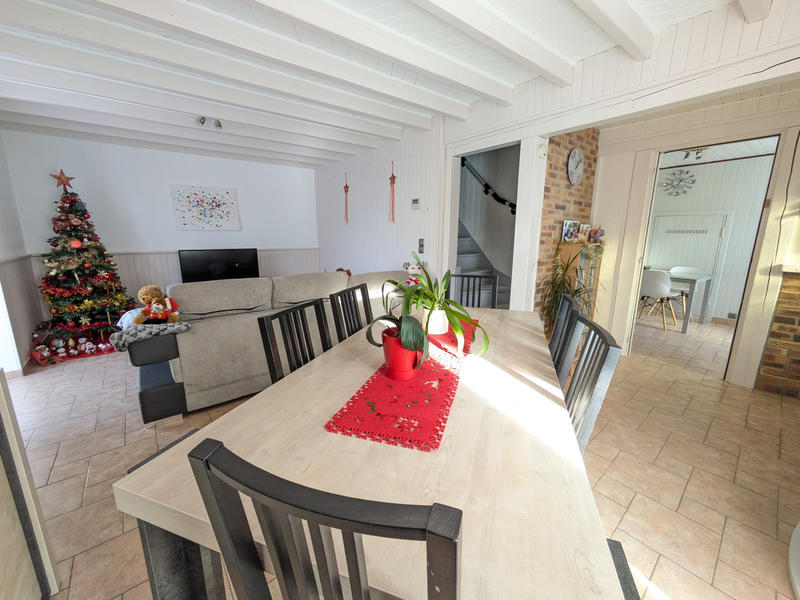 Maison - 170 m² - 10 pièces