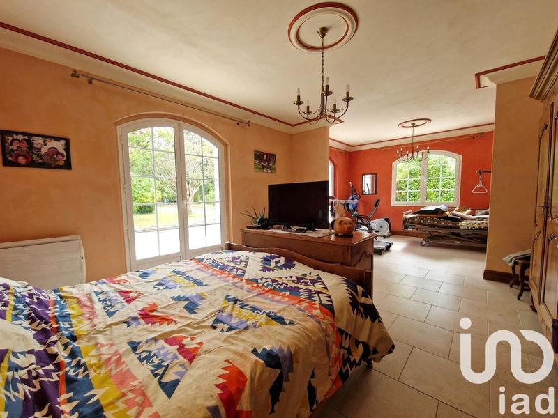 Maison - 349 m² - 6 pièces