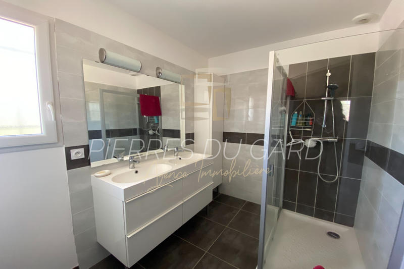 Maison contemporaine - 199 m² - 6 pièces