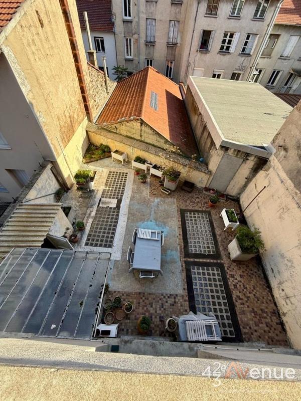 Immeuble - 517 m² - 19 pièces