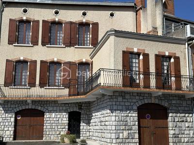 Maison de ville - 200 m² - 7 pièces