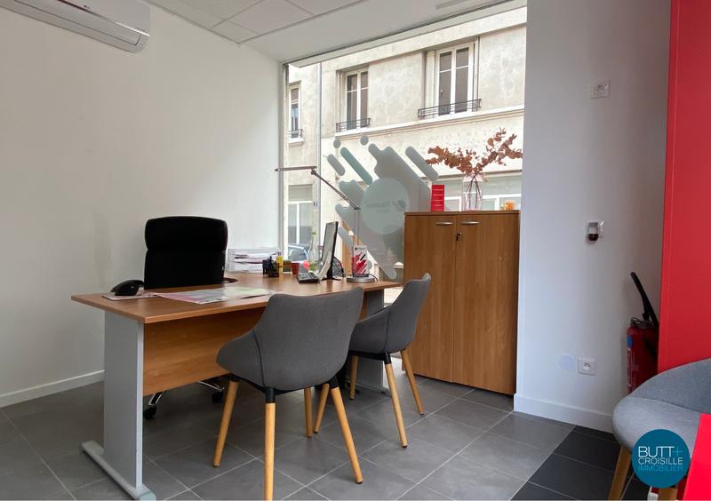 Local commercial - 40 m² - 2 pièces