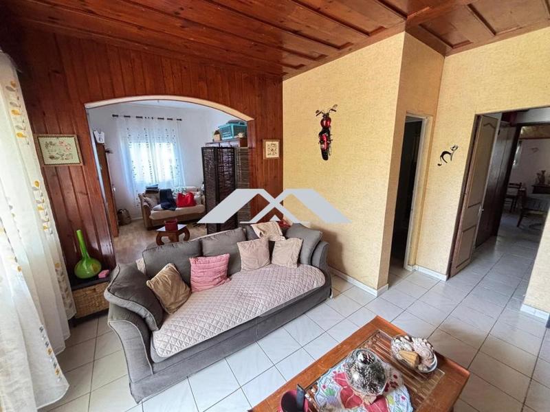 Maison - 120 m² - 3 pièces