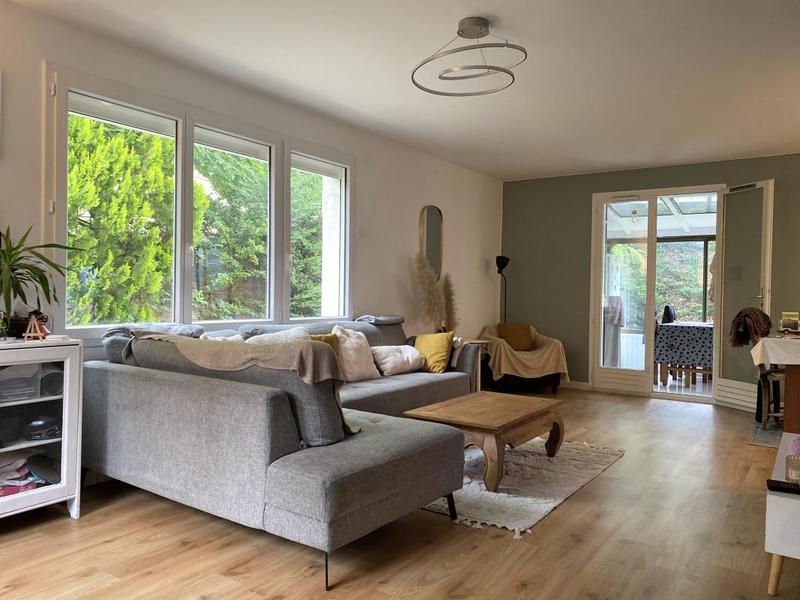 Pavillon - 182 m² - 6 pièces