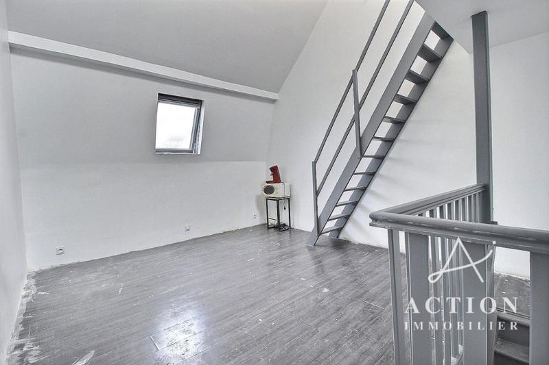 Maison - 95 m² - 5 pièces