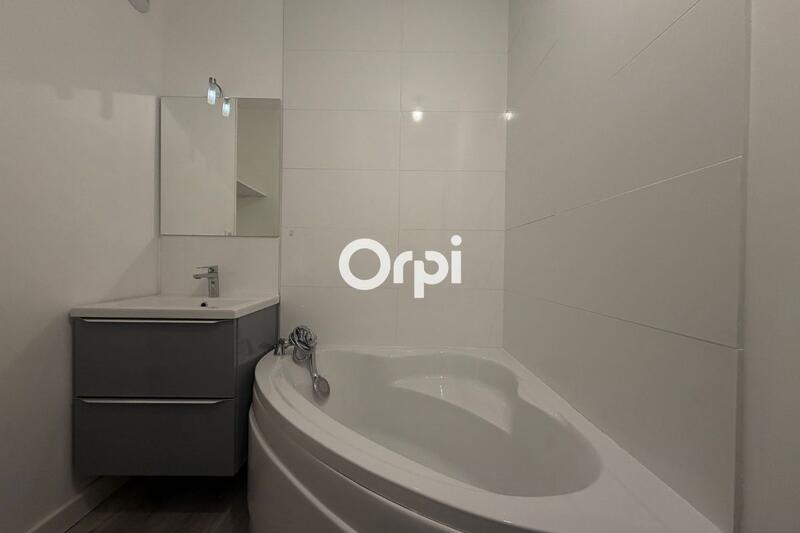 Appartement - 102 m² - 4 pièces