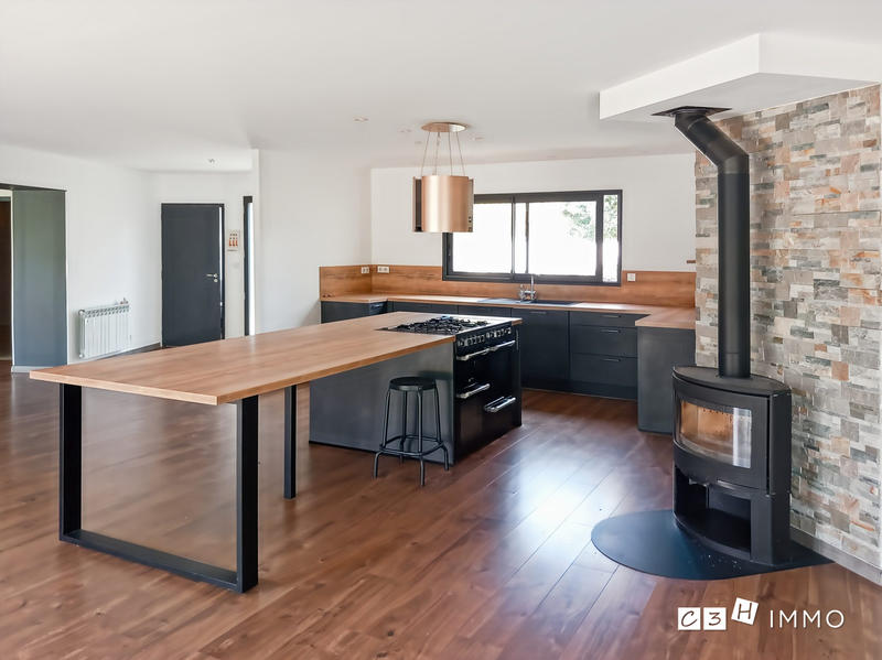 Maison - 168 m² - 5 pièces