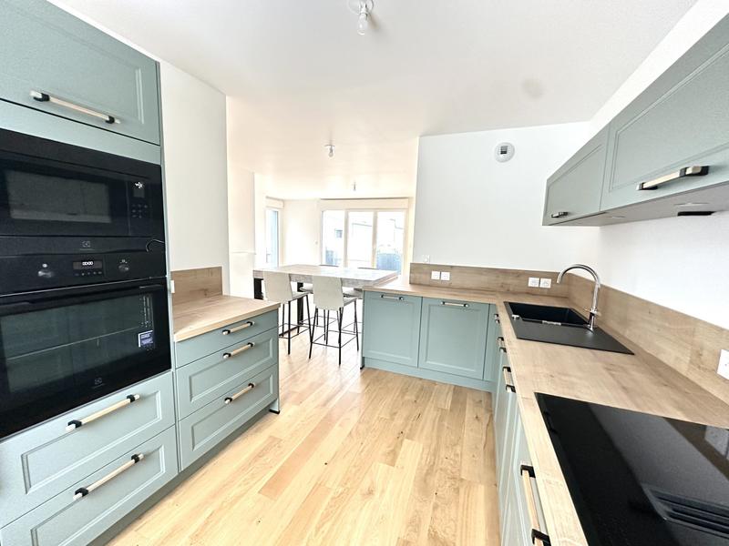 Appartement - 106 m² - 4 pièces