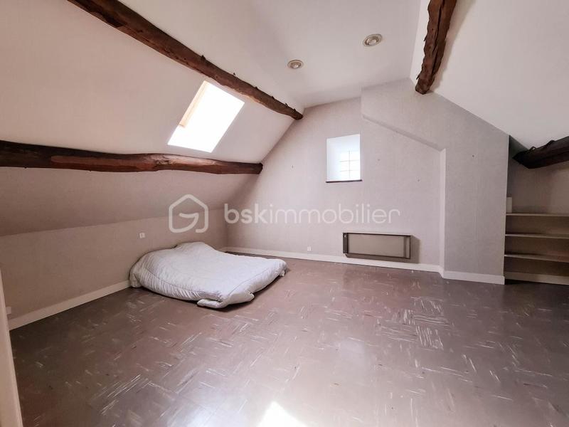 Maison en pierre - 91 m² - 4 pièces