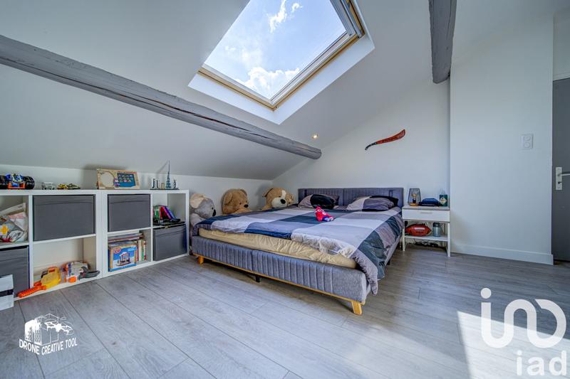 Maison - 323 m² - 13 pièces