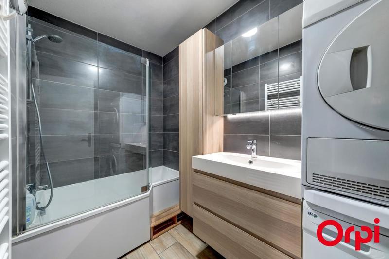 Appartement - 96 m² - 5 pièces